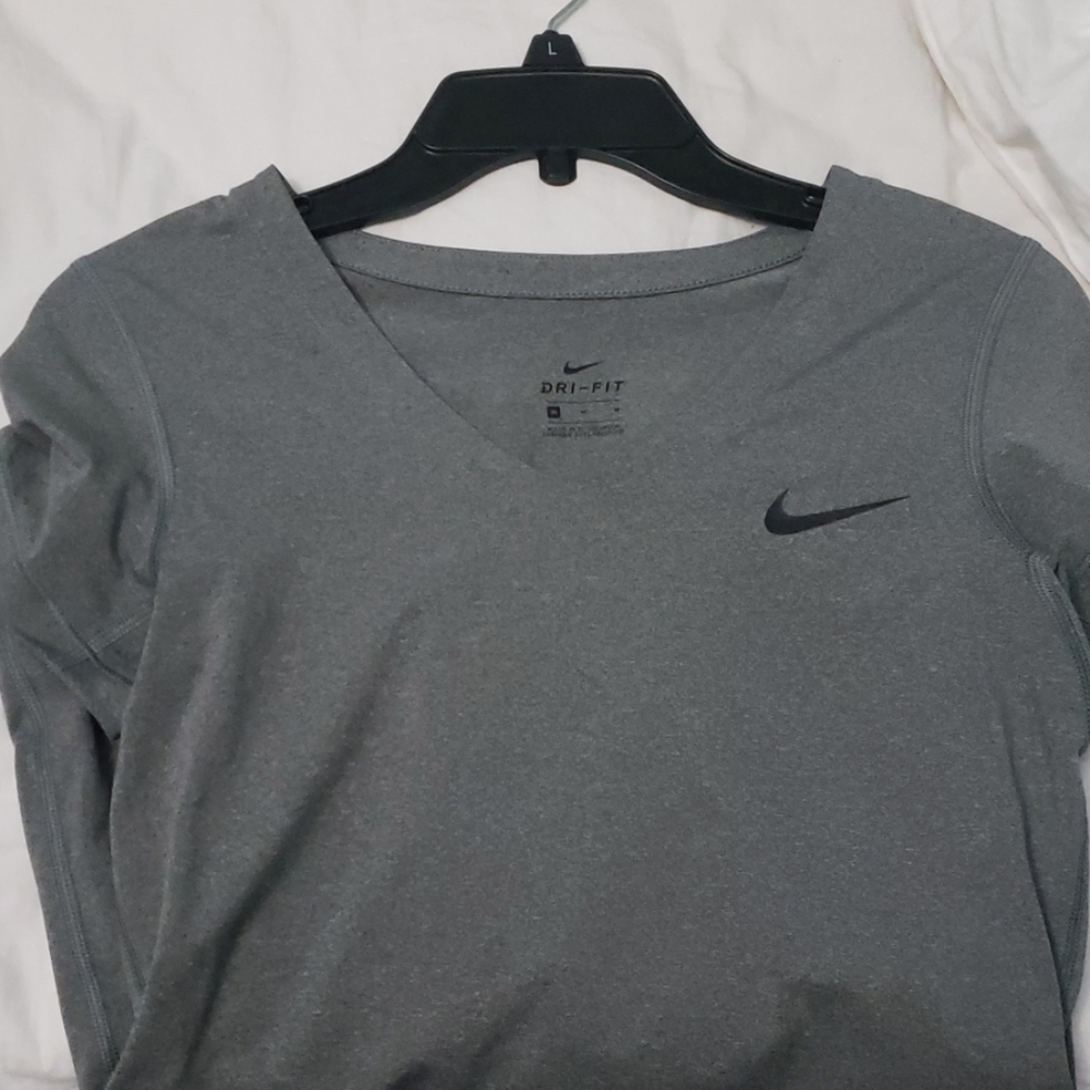 SOLD Nike t-shirt